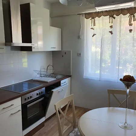 With Parking Space Palit, Rab - 18681 Apartmán *