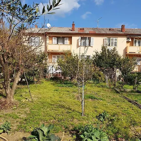With A Parking Space Palit, Rab - 18681 Apartment Palit