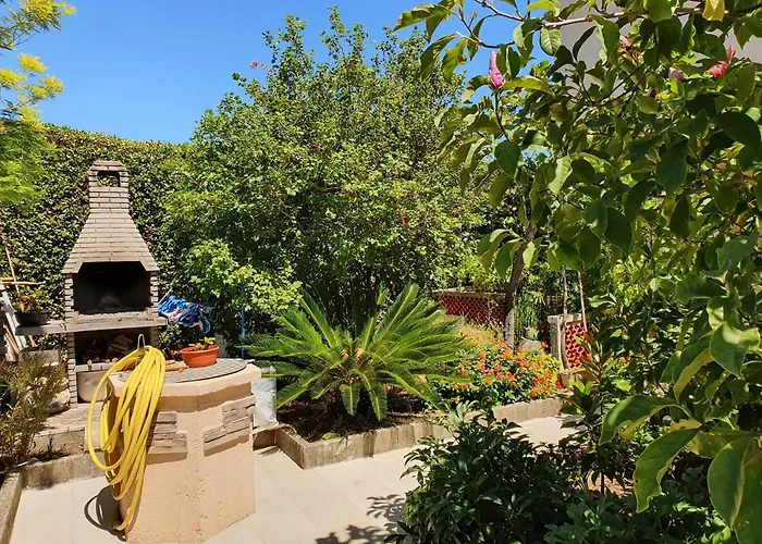 Appartement With Parking Space Palit, Rab - 18681 Palit